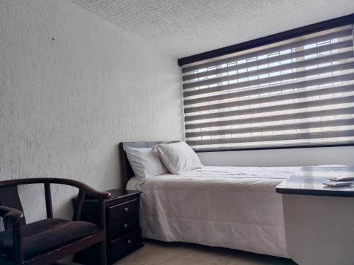 Engativa House | Habitación cerca Parque Simón Bolívar Aeropuerto Movistar Arena