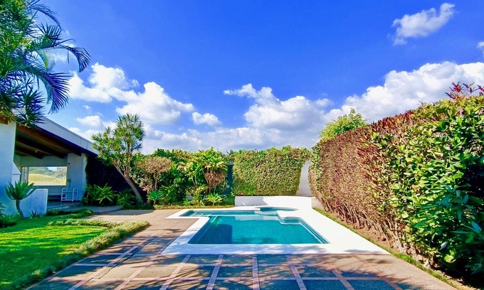 San Jose Apartment | Habitación Privada con Baño en La Sabana, San José. Con Piscina!