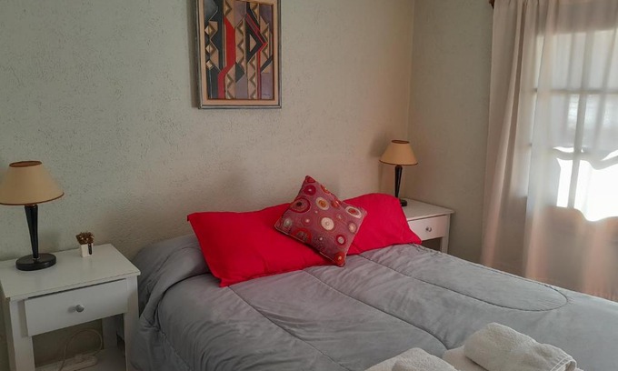 Neuquen House | Habitación privada en plena Quinta