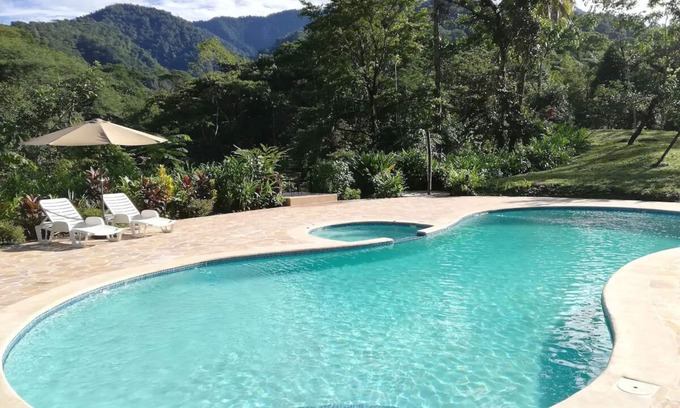 Parrita House | Hacienda Mil bellezasnLodge with Private 40ha Jungle Reserve and Lnarge Pool