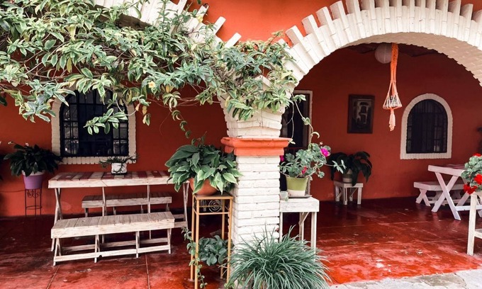 Tlajomulco de Zuniga House | Hacienda Jardines de la Calera Near the VFG Valley