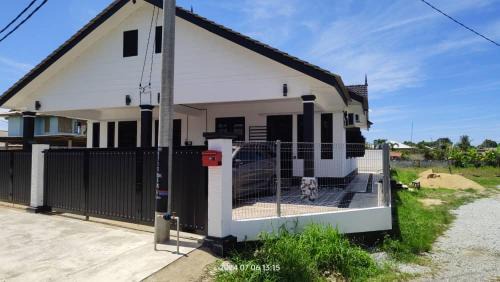Kampung Cherong Baru House | Hadeera Minimalis Family Homestay