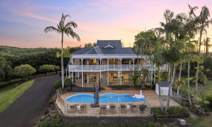Pearces Creek Other | Halt Hill - Large Homestead in the Byron Hinterland with Sweeping views