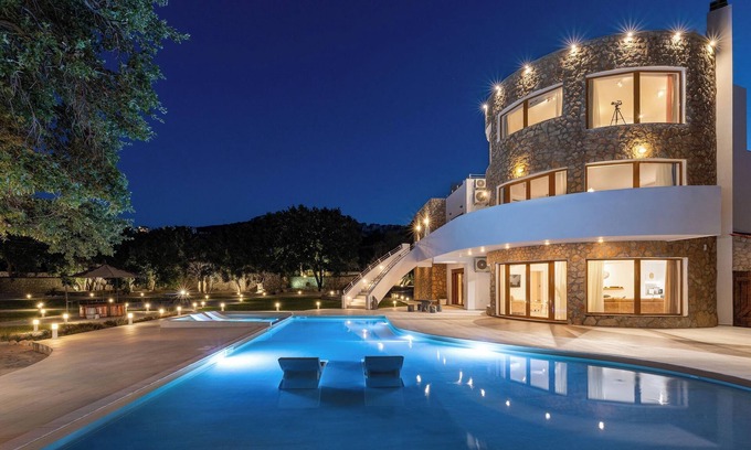 Kallithea Villa | Hamilton Grand Villa