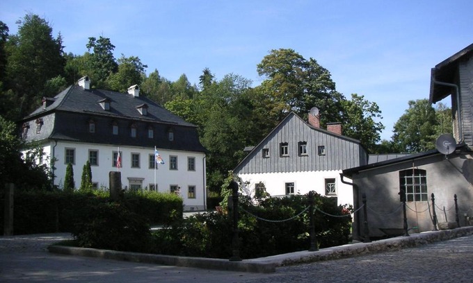 Naila Apartment | Hammerschloss Unterklingensporn