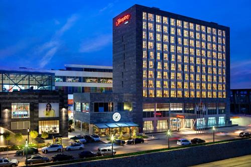 Izmit Hotel | Hampton By Hilton Kocaeli Symbol