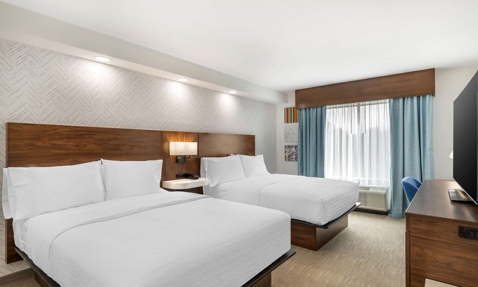 Southern Estates Hotel | Hampton Inn by Hilton Petersburg Ft. Gregg Adams