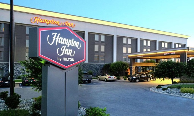 Lima Hotel | Hampton Inn Lima