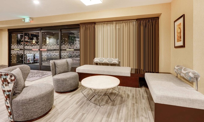 Harbor Hotel | Hampton Inn Los Angeles/Carson/Torrance