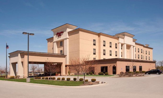 Macomb Hotel | Hampton Inn Macomb