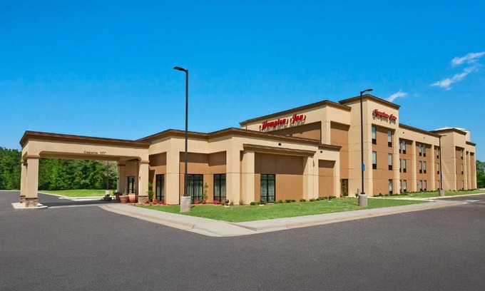 Magnolia Hotel | Hampton Inn Magnolia
