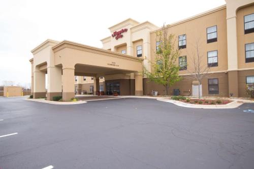 Marshall Hotel | Hampton Inn Marshall