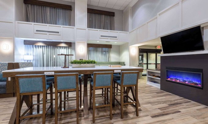 Casper Hotel | Hampton Inn & Suites Casper