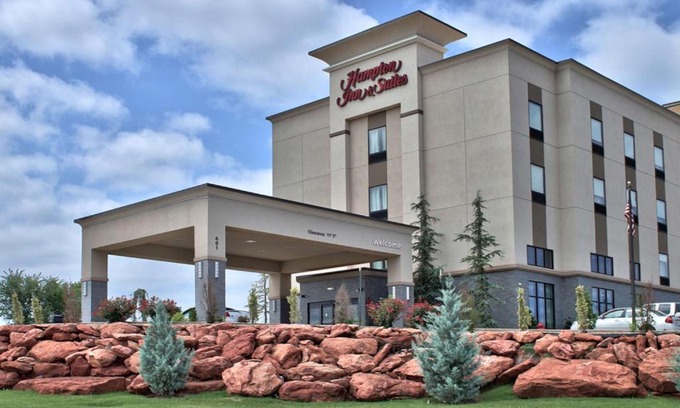 Guthrie Hotel | Hampton Inn & Suites Guthrie, OK