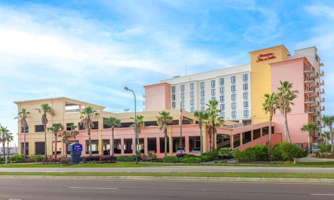 Orange Beach Hotel | Hampton Inn & Suites - Orange Beach
