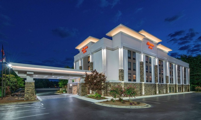 Wilkesboro Hotel | Hampton Inn Wilkesboro