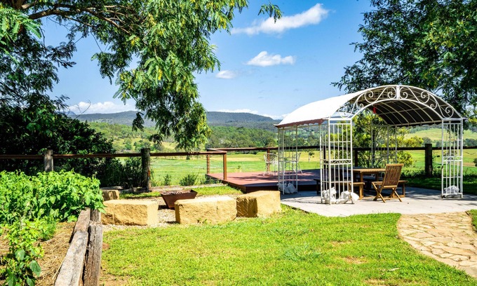 Oaky Creek Other | Hampton Style Farm Stay in the Scenic Rim