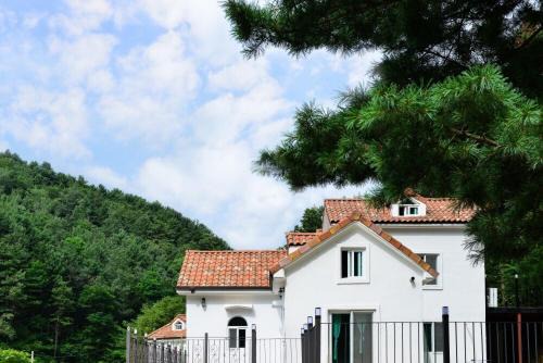 Namsan House | Haneulbit gwangang nongwon