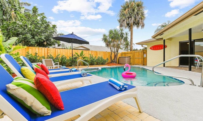 BallenIsles House | Happy Hour By The Coast Relaxing Vacation Home Heated Pool Hot Tub Near Beaches