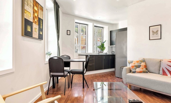 Sandviken Apartment | Harbour - 1BR Apartment