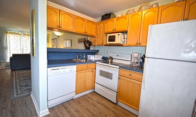 North Ocean City Condo | Harbour Bay 19 2 Br townhouse by RedAwning
