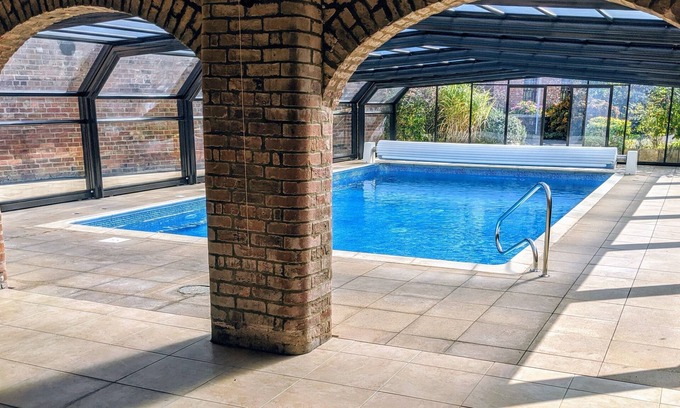 Louth Cottage | Hare Cottage, Covenham Holiday Cottages