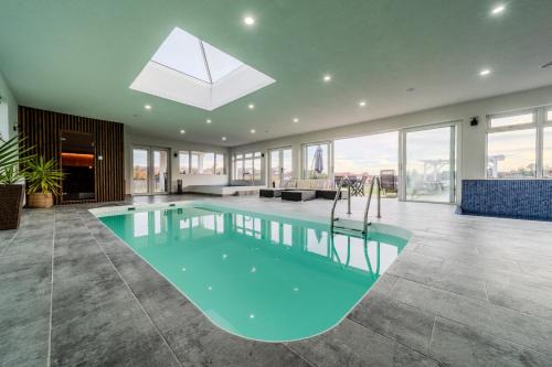 Capalnita Apartment | Harghita Sunrise Whole Complex With Indoor Spa