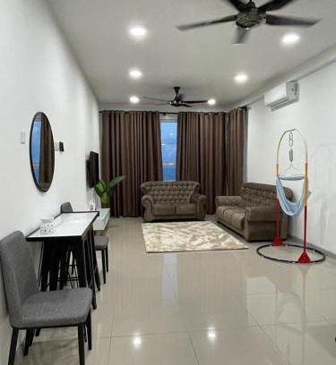 Kampung Tanjung Kapur Apartment | Harith sofea condo with pool