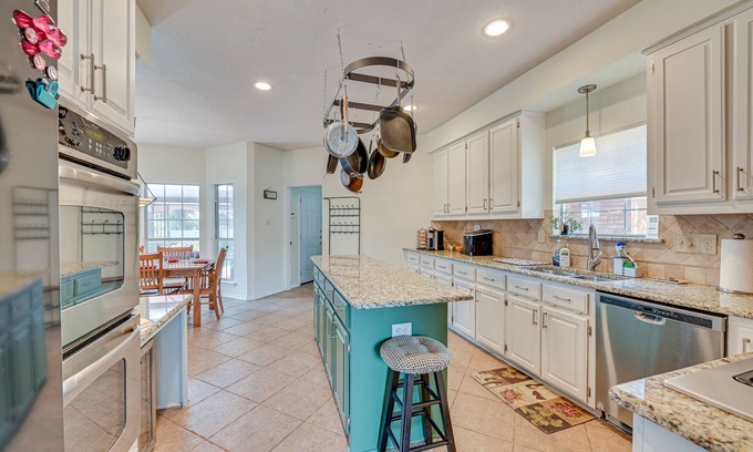 Original Town House | 'Harmony House Texas' in Carrollton: Private Pool!