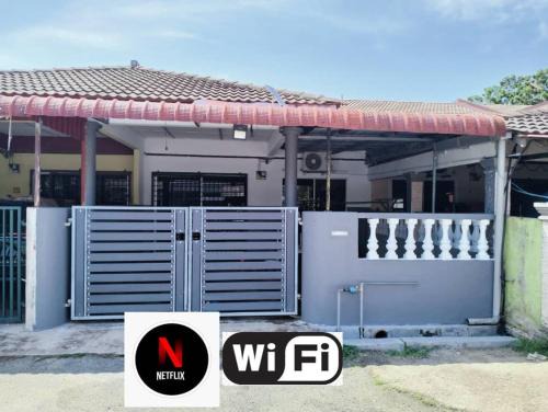 Balok House | Harraz Homestay Gebeng OnlyMuslim