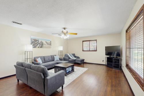 Fulton House | Harris's Landing