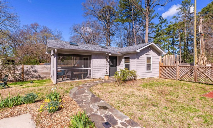 North Charlotte House | Harry's Handicap Accessible Tea House