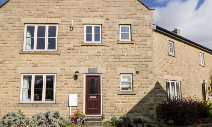 Holestone Moor Cottage | HASSOP, family friendly, with a garden in Matlock