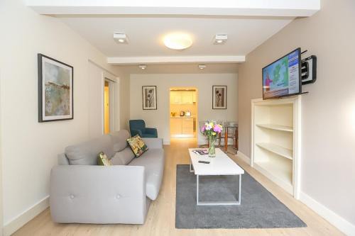 City Centre Dublin Apartment | Hatch Street St Stephen's Green Apartments