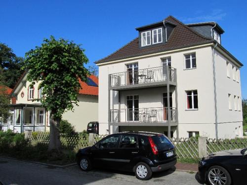 Seeheilbad Graal-Muritz Apartment | “Haus am Küstenwald” Ferienwohnungen