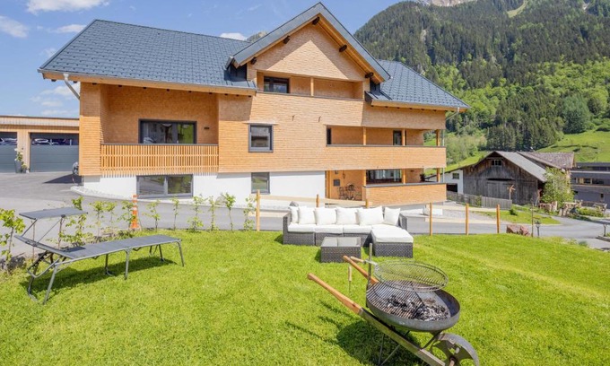 Brand Apartment | Haus Amatschon