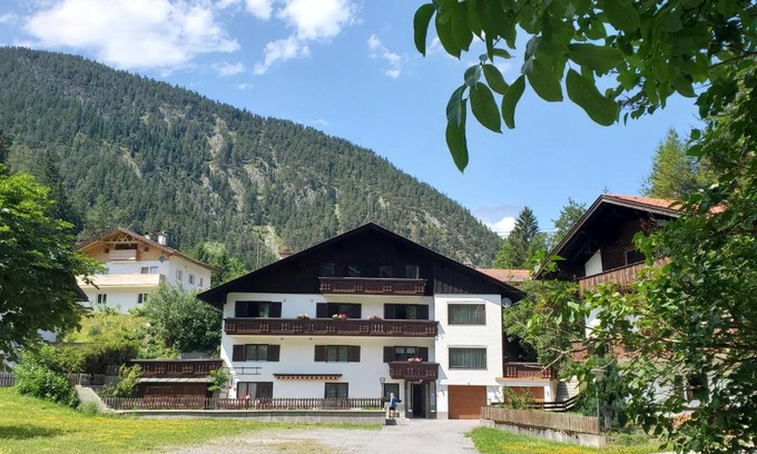 Biberwier Apartment | Haus an der Sonne FeWo 1
