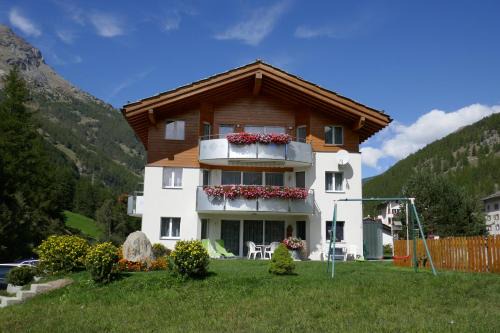 Saas Grund Apartment | Haus Artemis