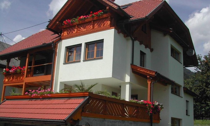 Kirchbach Apartment | Haus Gartnerkofelblick