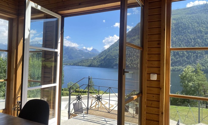 Grundlsee House | Haus Grundlsee mit Einzigartigem Seeblick