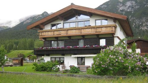 Leutasch Bed & Breakfast | Haus Karwendelblick