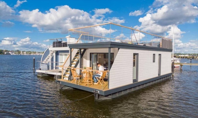Schleswig-Flensburg District Boat Rental | Hausboot Aegir für 5 Pers. mit Dachterrasse in Schleswig am Ostseefjord Schlei