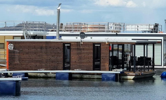 Braunsbedra Boat Rental | Hausboot Geiselruh