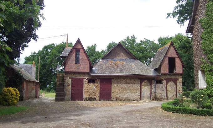 Craon House | Haut Anjou, South Mayenne, XIXth castle, guest apartment 2 rooms for rent