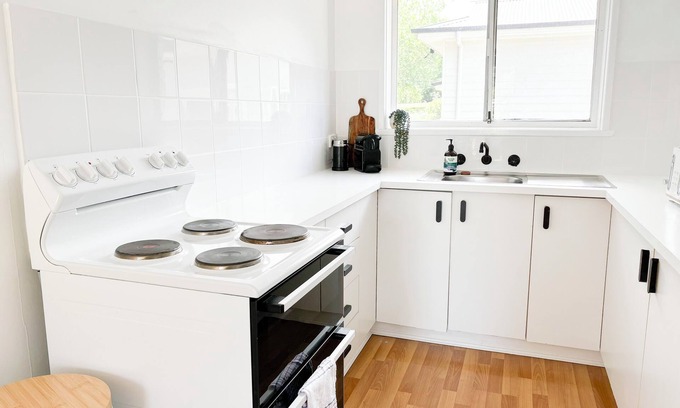 Turvey Park Apartment | Haven in the heart of Turvey Park!