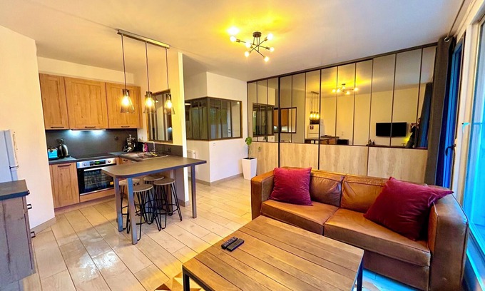 Gouvieux Apartment | Haven of peace with garden and secure parking in Chantilly, pets welcome!