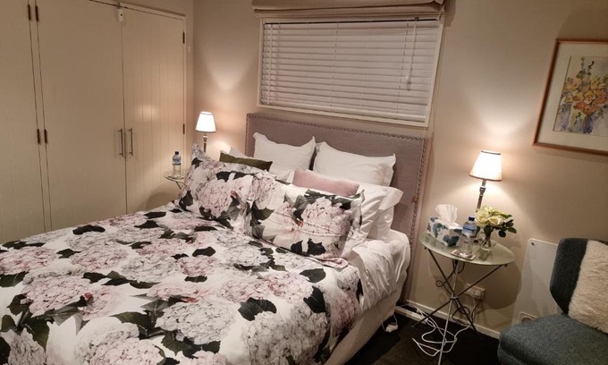 Lower Shotover House | Haven Sanctuary Suite with Private Entrance