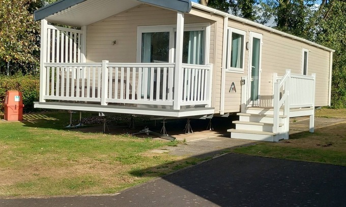 Port Seton House | Haven Seton Sands/Pet-Friendly Coastal Escape - Sleeps 6+1 n(lower bunk bed)