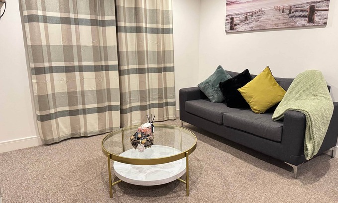 Castle House | Havilah House Marina