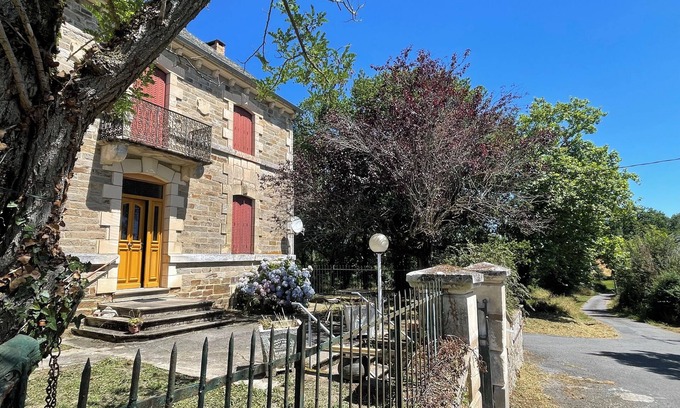 Sauveterre-de-Rouergue House | Havre de paix dans le Ségala - Lodging for 8 people (4 bedrooms) in Aveyron.